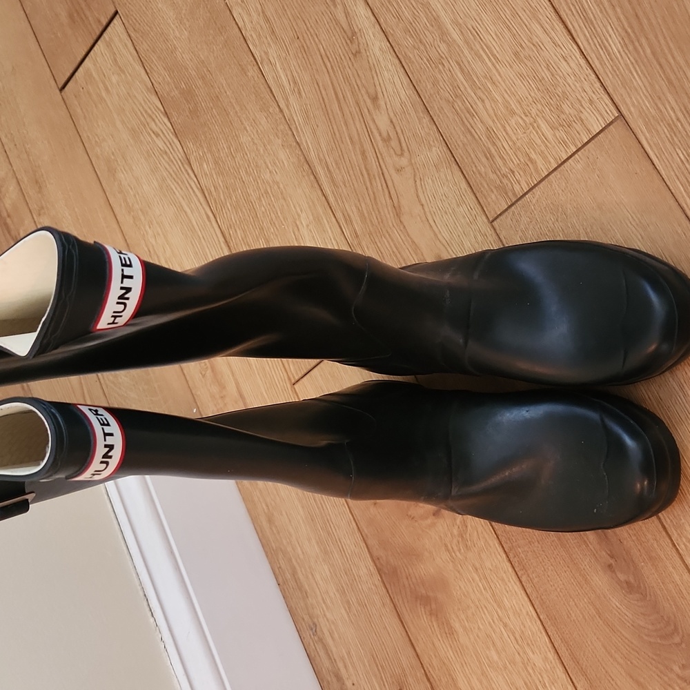 Brand new hunter high boots size 10